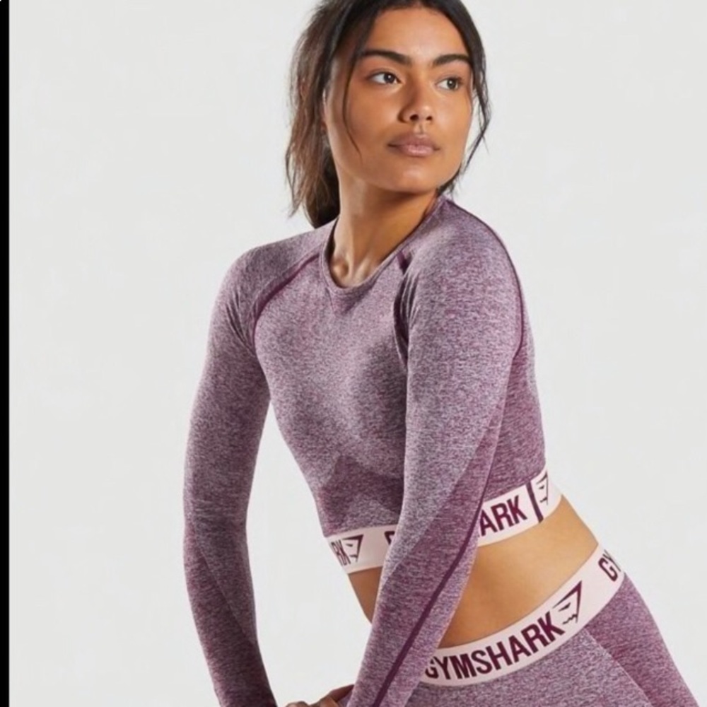 NWOT GYMSHARK FLEX CROP DRY MANAGEMENT